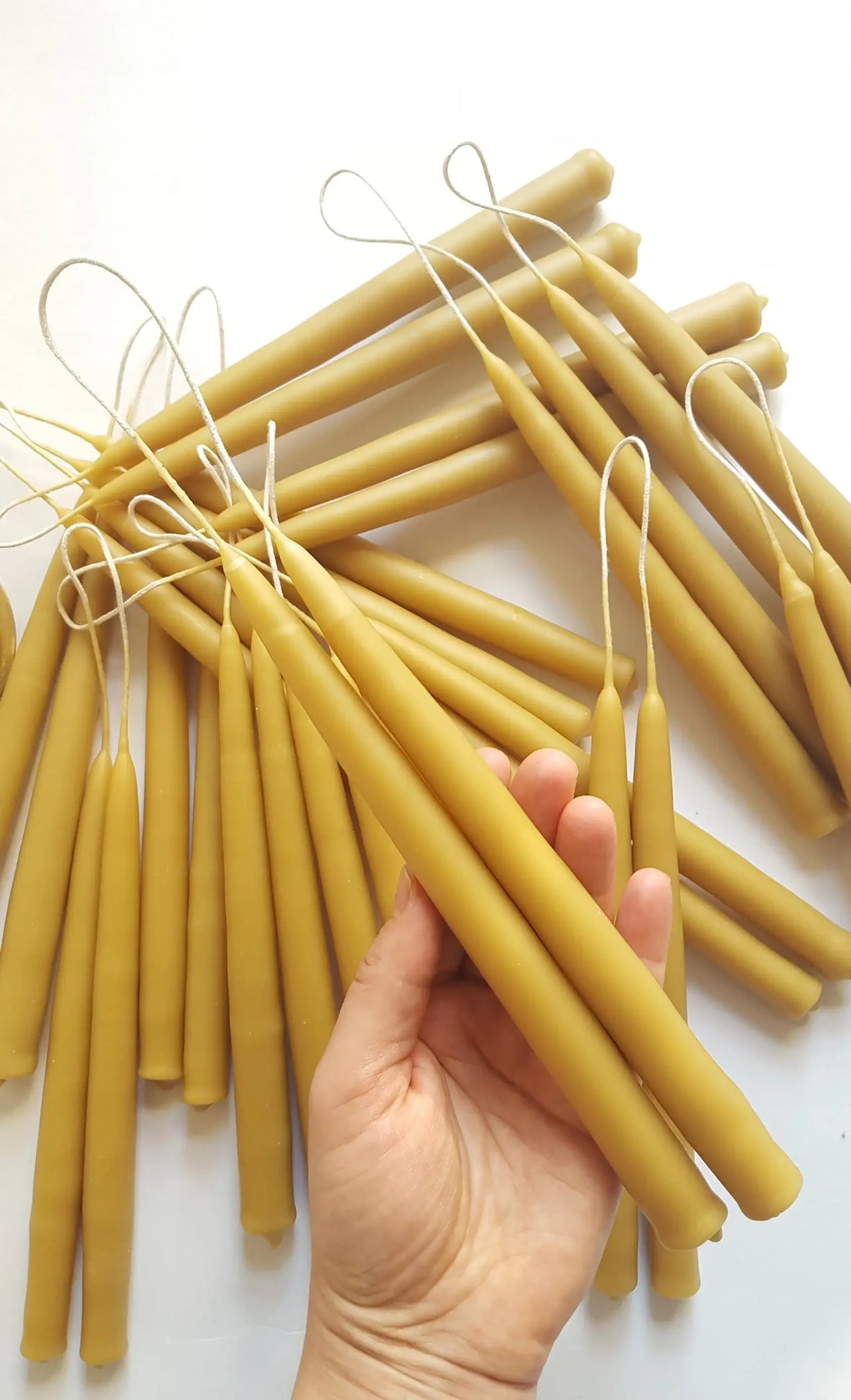 Tapered Beeswax Candles x2 / Natural (20cm)